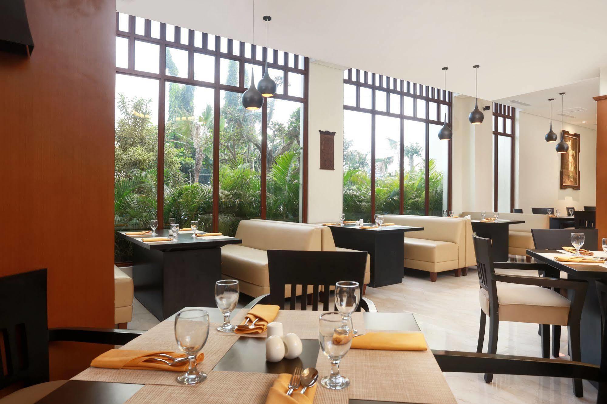 Wimarion Hotel Σεμαράνγκ Εξωτερικό φωτογραφία